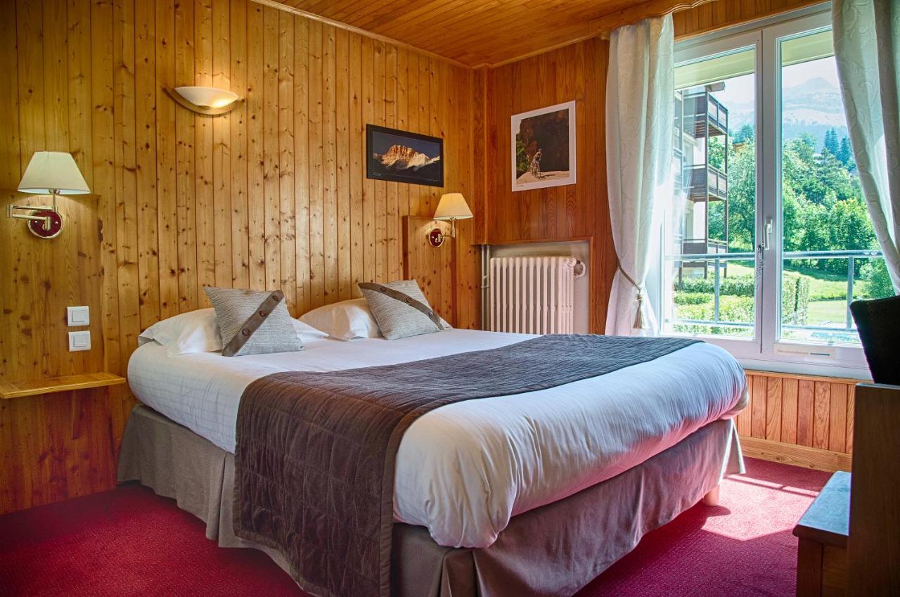 Joy De Lans Hotel 3*
